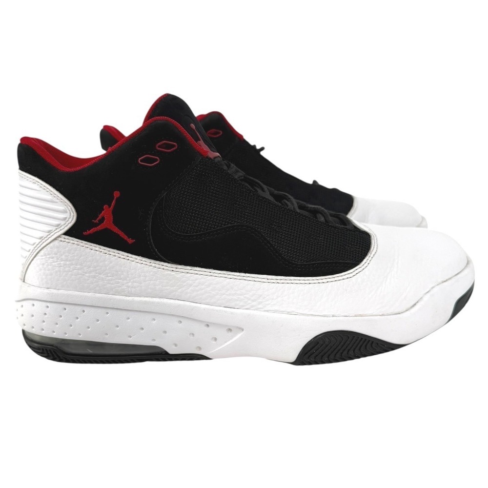 Jordan Max‎ Aura 2 Mens Basketball Shoes White Black Red Size 10.5 CK6636-100